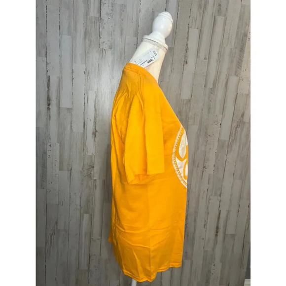 NWT It's a Girl Thing Football Graphic Tee Orange Women's Medium Short‎ Sleeve - Picture 2 of 5